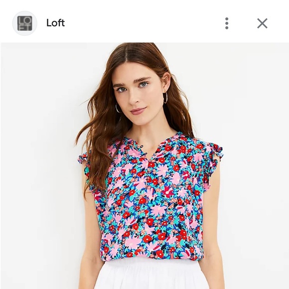 Loft- Petite Large flutter sleeve top mixed media print - Picture 4 of 4